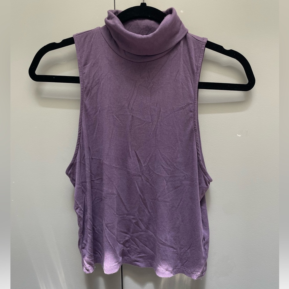 Aritzia Ribbed Purple Turtleneck tank sz Large